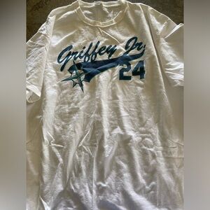 Vintage Seattle Mariners Ken Griffey JR Trader Joes shirt